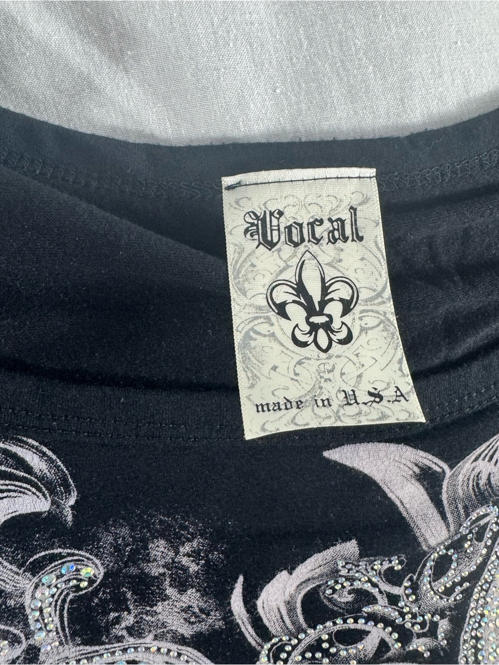 Vocal Y2K Black Long-Sleeve Shirt Fleur-de-Lis White Lace Sleeves Large Goth - Picture 2 of 7